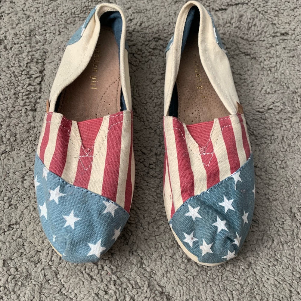 Patriotic flats